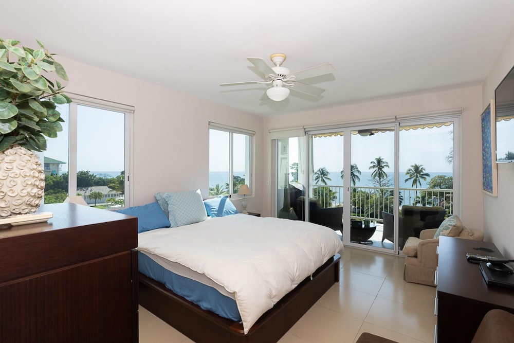 Aqua Chiara Condo by Acomodo Bijao Long Stay