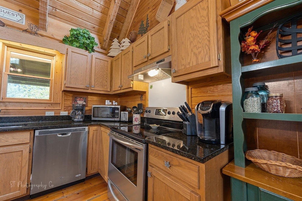 Sweet Magnolia 2 Bedroom Home