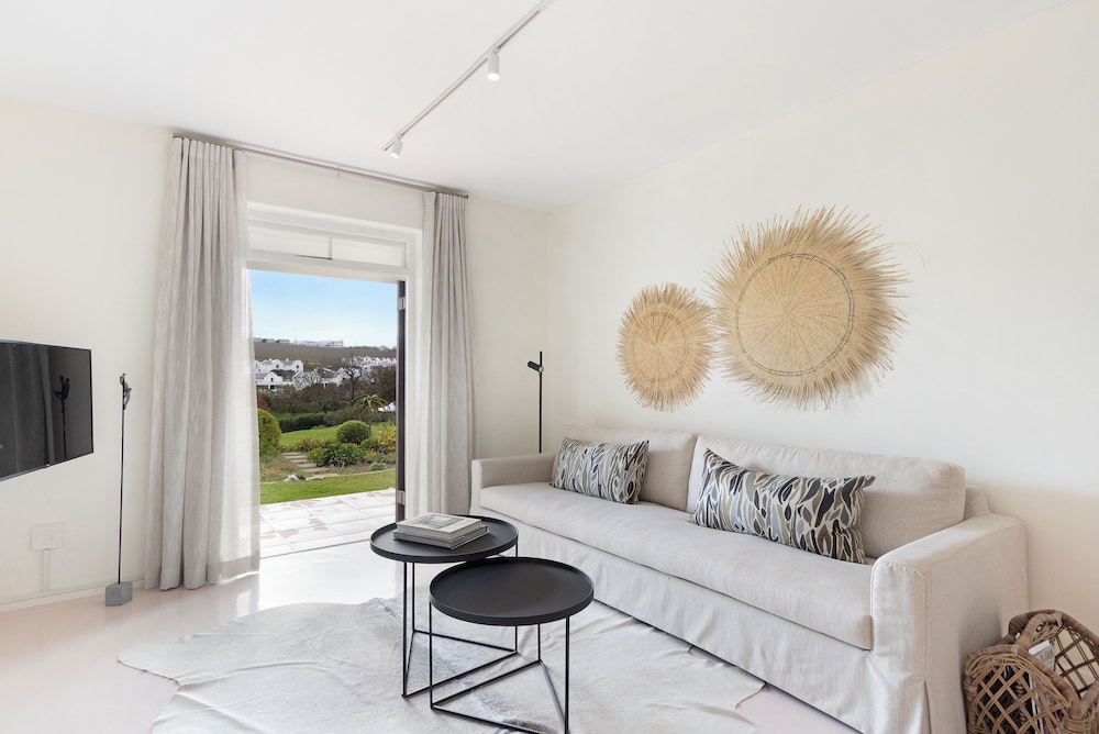 Winelands Golf Lodges at De Zalze