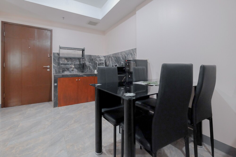 Prime Location 1Br At The Wave Kuningan Apartment
