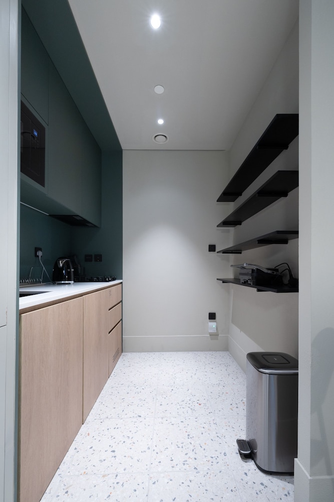 Upside Living Studio With Burj Views - Business Travelers