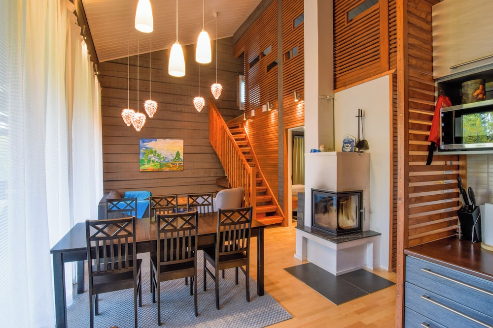 Comfy Cabin in Tahko with Hot Tub. Private Sauna