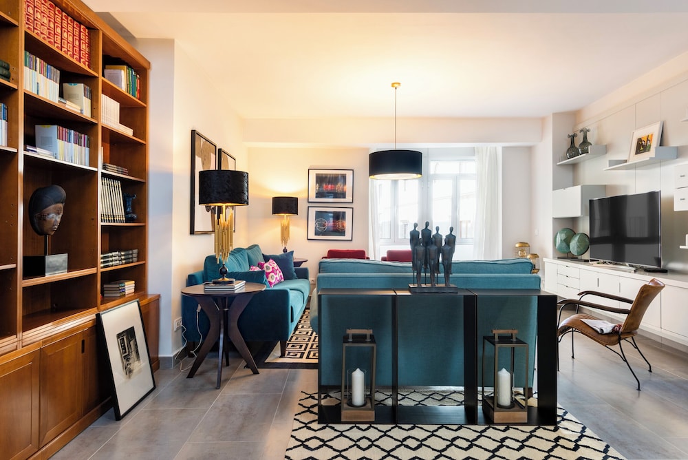 Genteel Home Albareda view 2