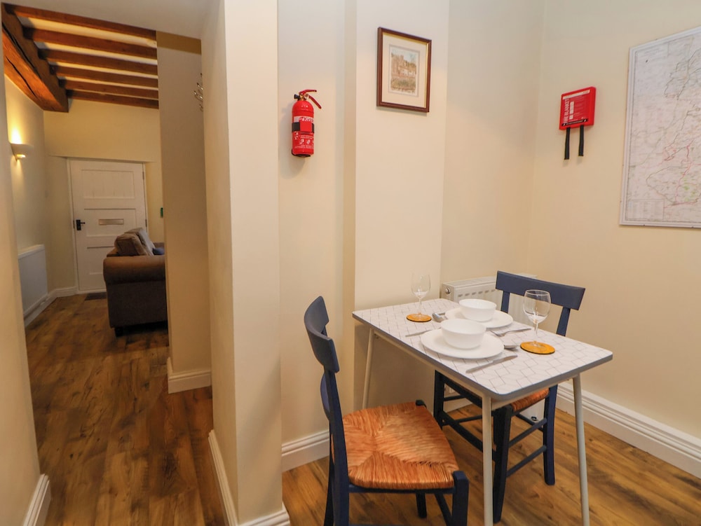 Medlar Cottage