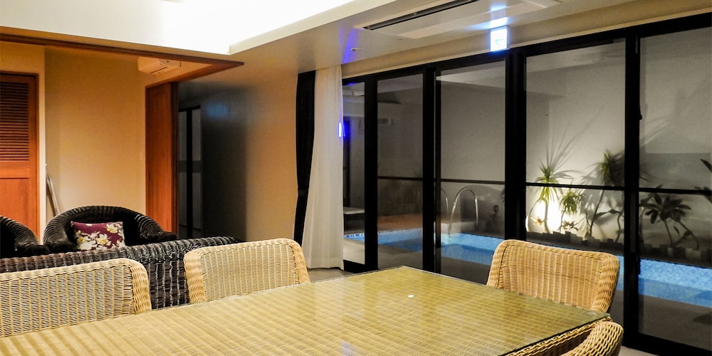 villa LIFE INDAH sumuide