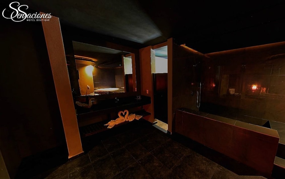 Sensaciones Motel Boutique - Adults Only