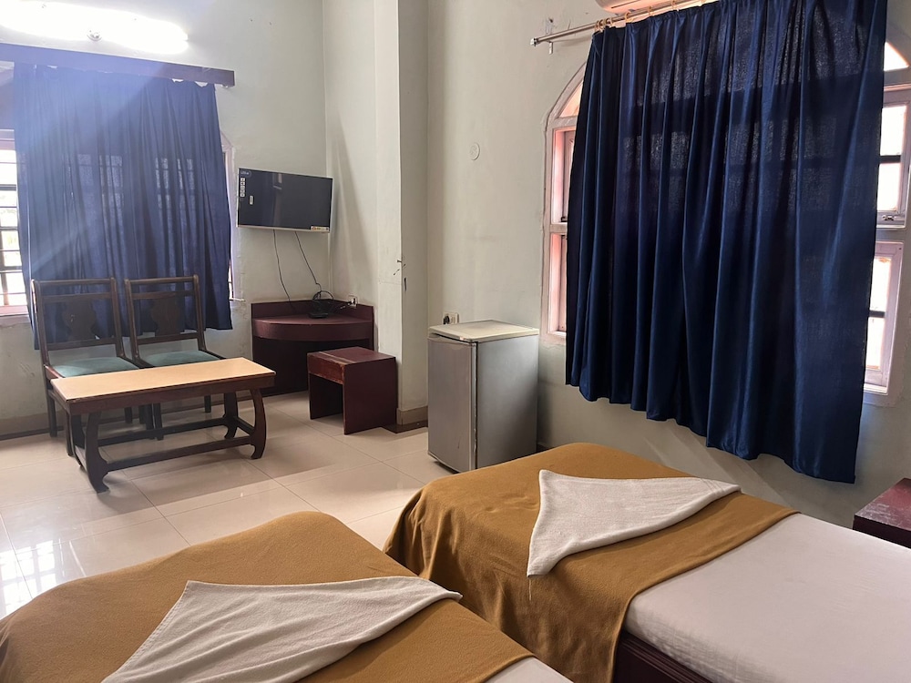 Hotel Partha International