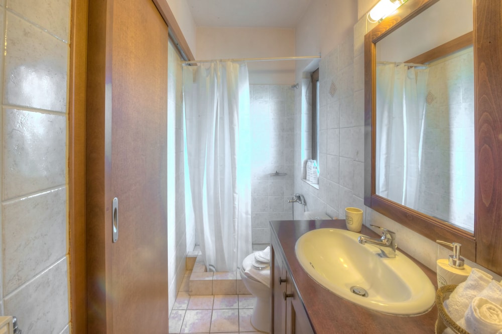 Gerania Villa view 4