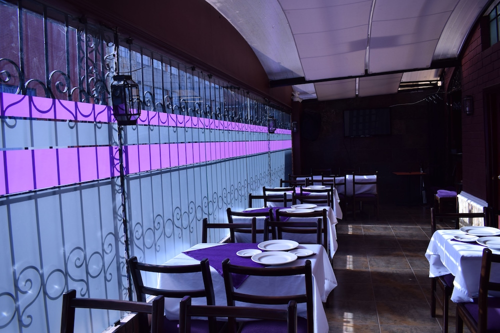 Hotel Sion Santafe - Property Image 8