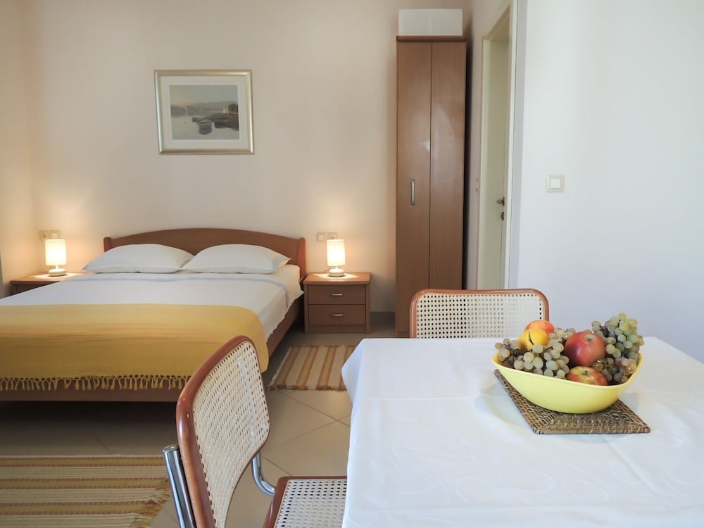 Smilja - 150 m From Pebble Beach - SA3 view 5