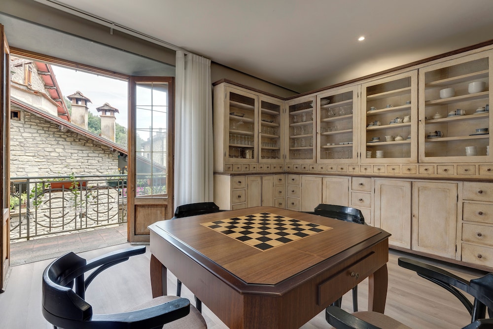 Entire Hilltop Villa With Private Pool In Palazzuolo Sul Senio