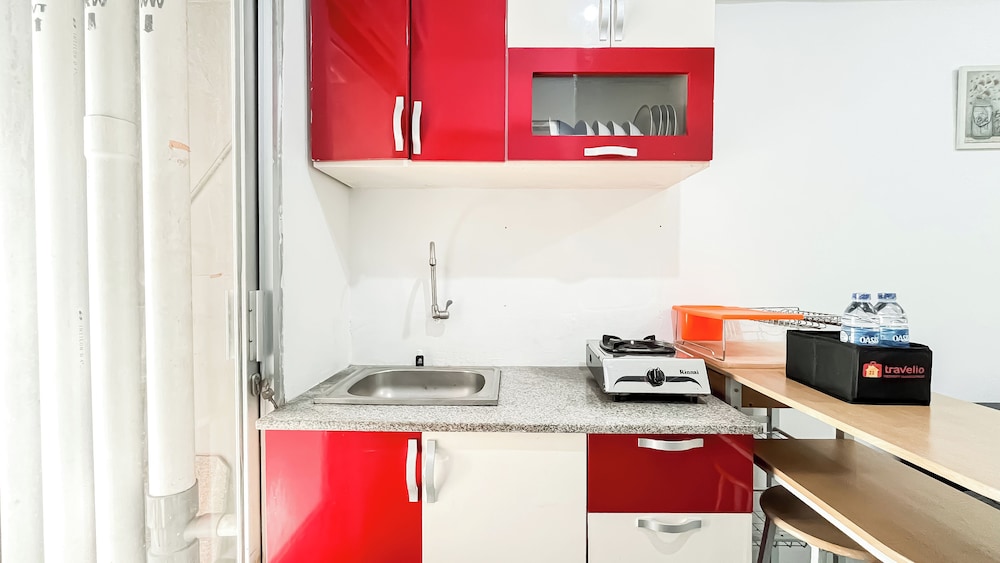 Warm And Homey 2Br Apartment At Green Bay Pluit