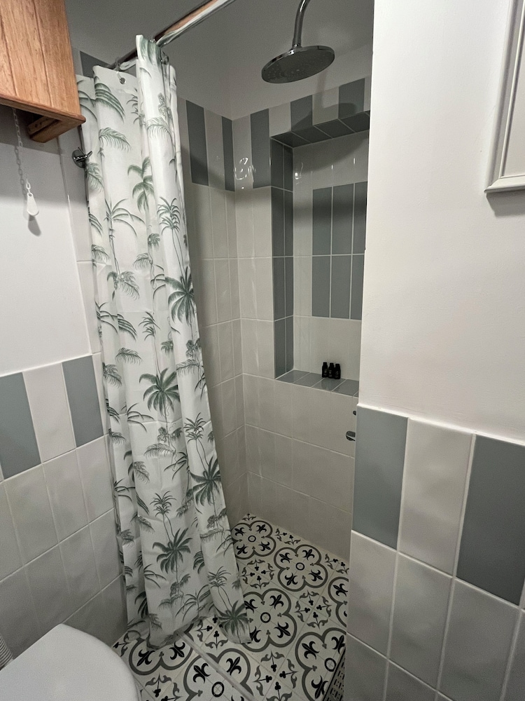 Levant Pension de Luxe