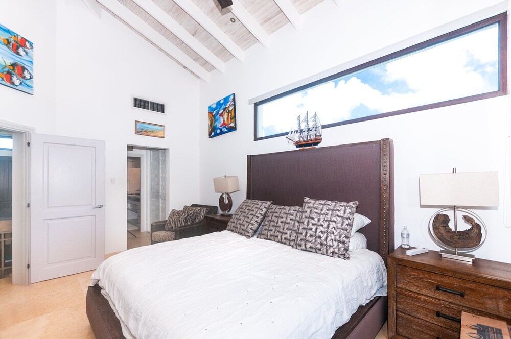 Pristine Bay 1316 2 Bedroom Home