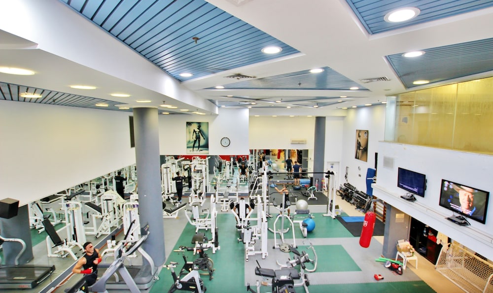 Luxurious Sea View 3BR Pool Spa and Gym