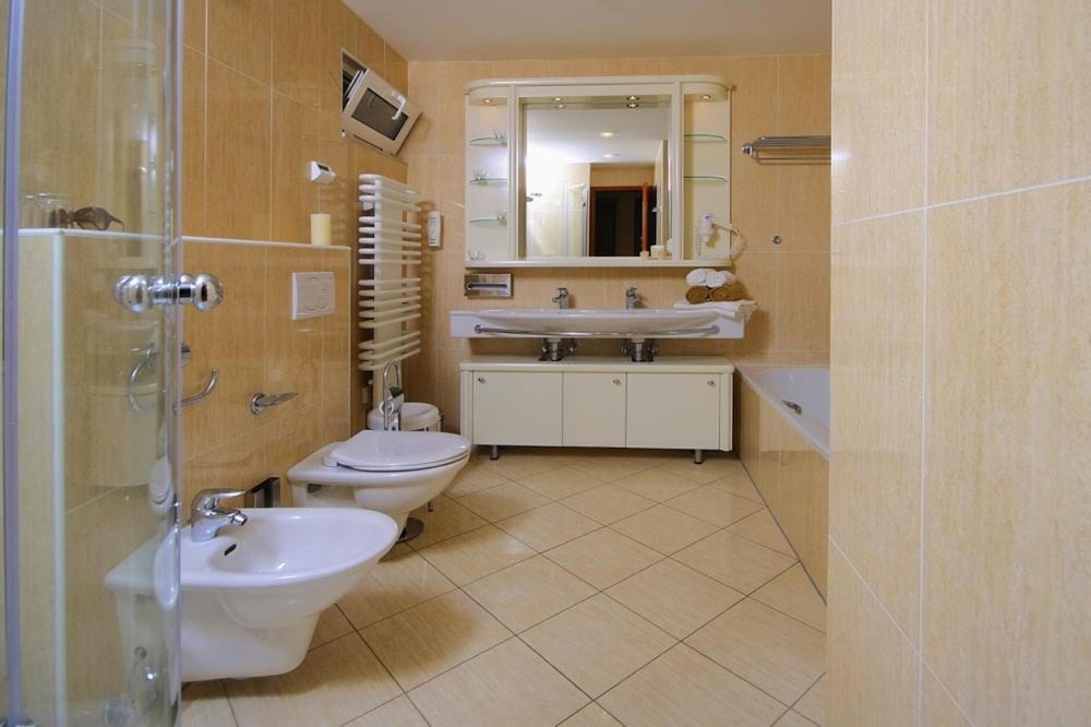 Beautiful Apartments in Jelsa, With Pool