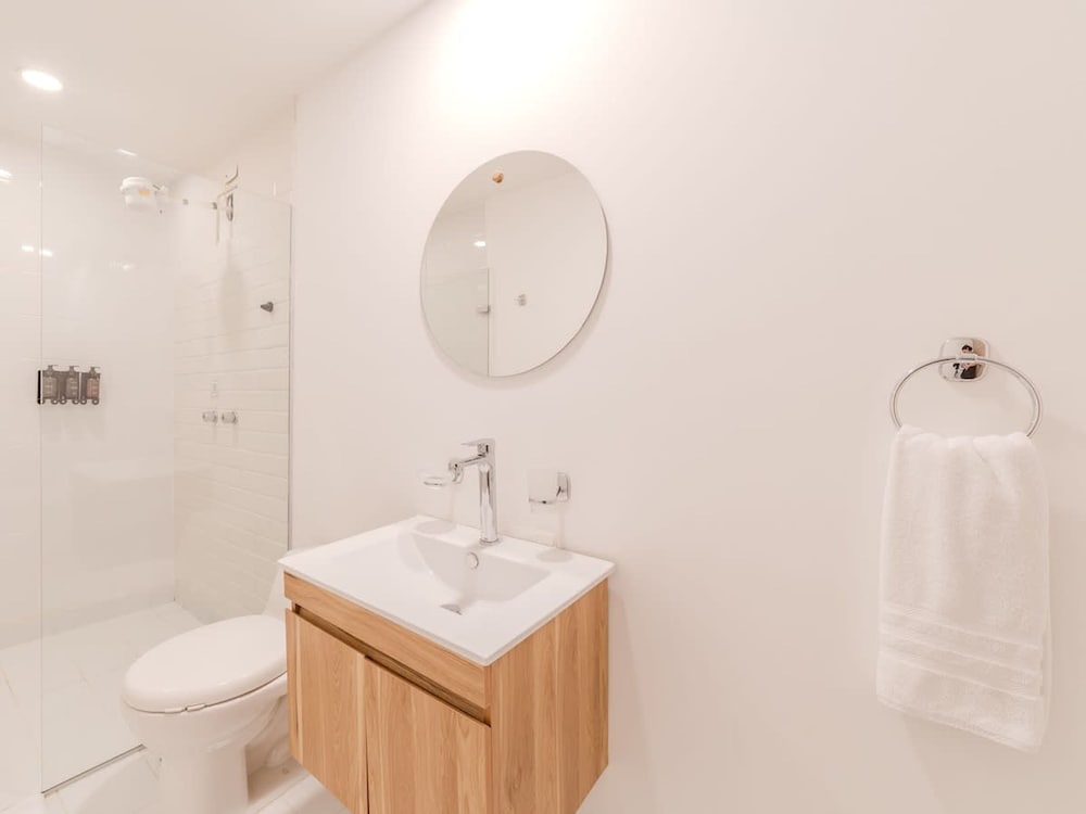 w Stylish Duplex in Laureles