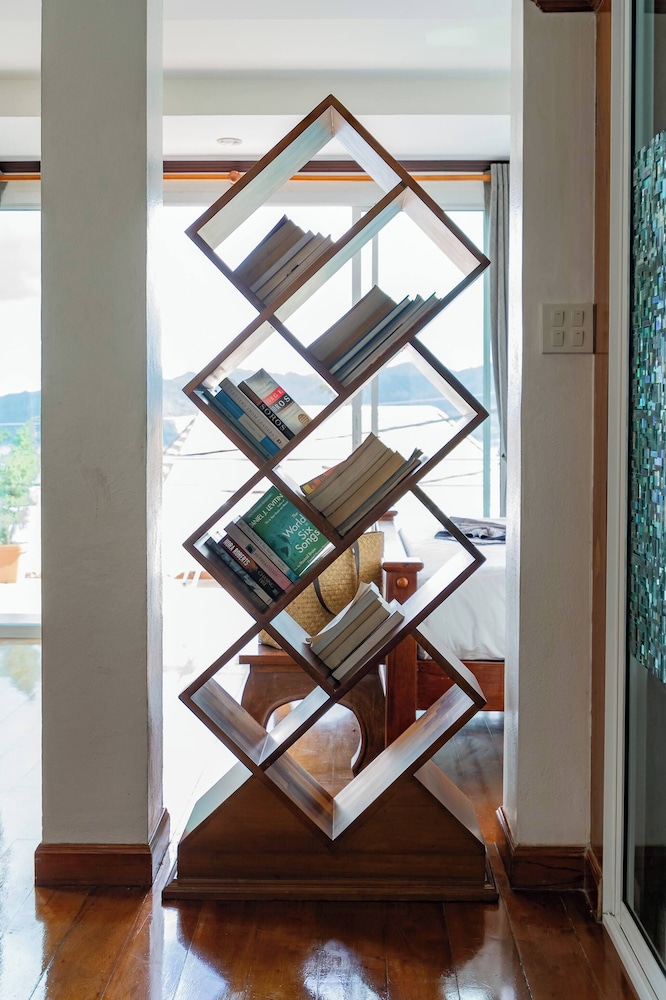 Luxurious 5-bedroom Pool Villa in Heart of Patong, Phuket