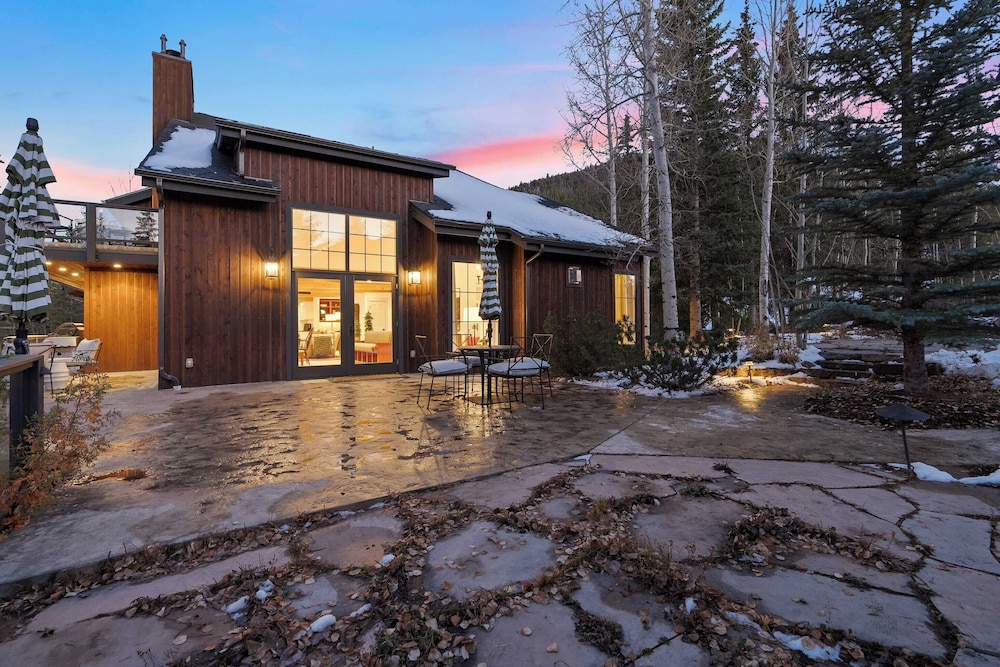 Luxury Mountain Estate w/ Indoor Pool, Gym & Hot Tub Near Keystone | Sleeps 19