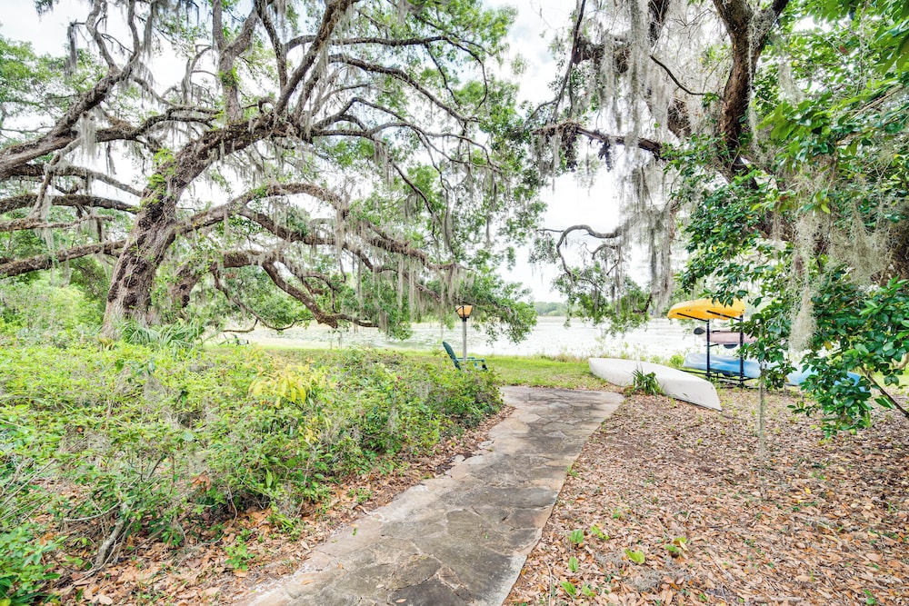 Lake Access + Private Patio: Sunny Inverness Apt!