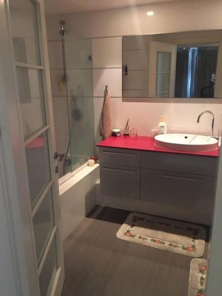 3-Room Apartment at the City Tower