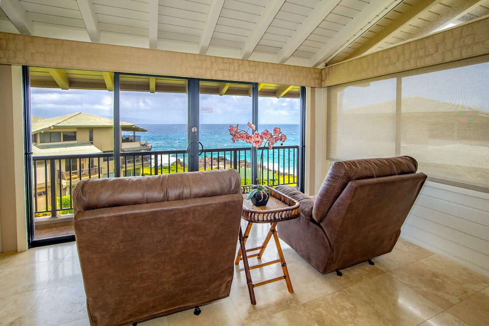Kapalua Bay Villa 28b2 Gold Ocean Front - Image 1