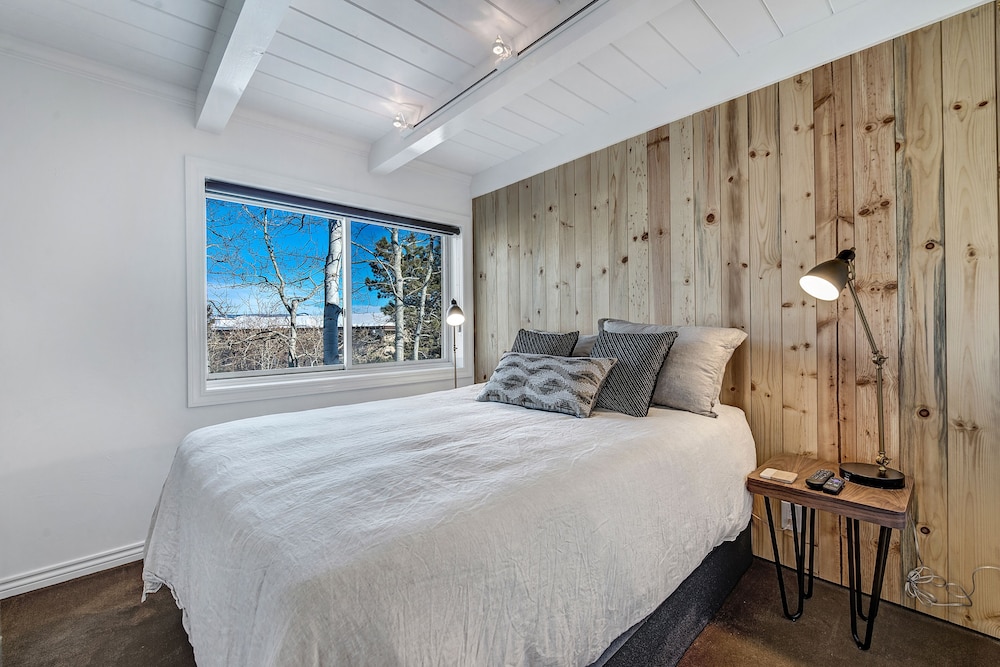 Willows Condos by Snowmass Vacations view 2