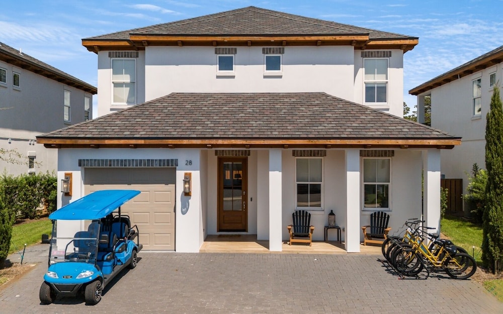 5BR Getaway w/ Private Pool, Golf Cart, 4 Bikes & 30A Convenience!