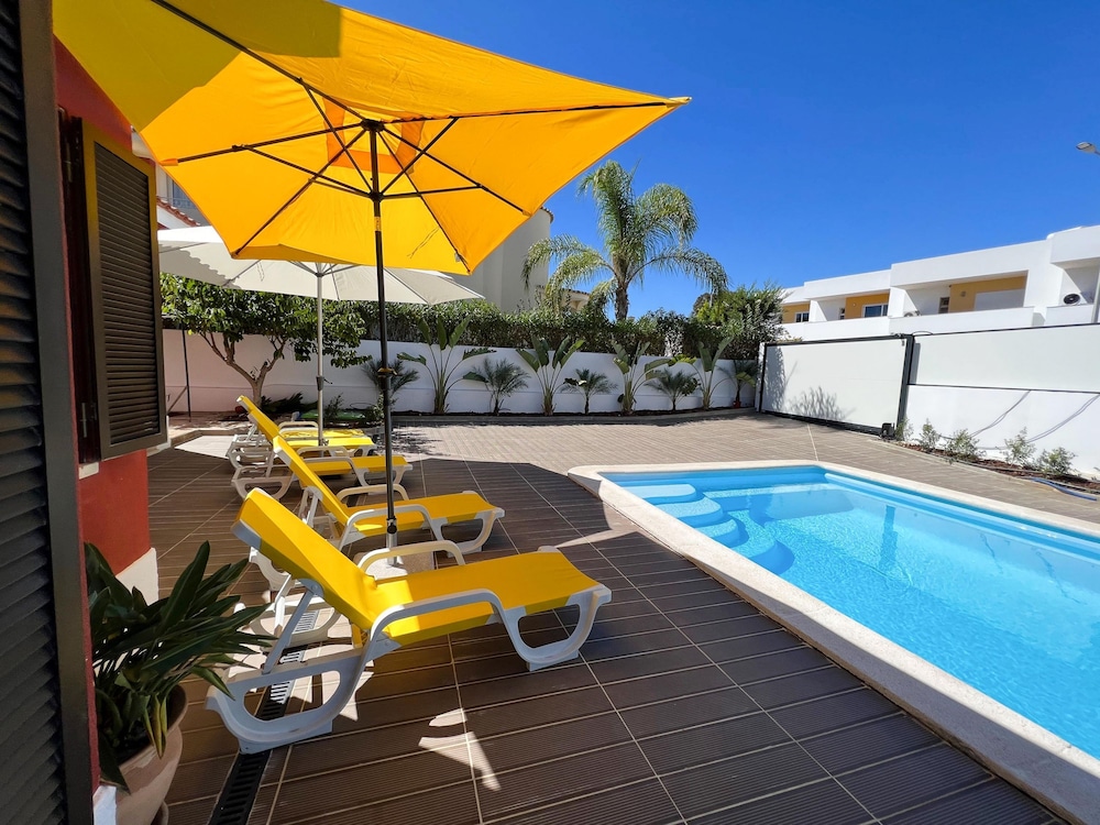 Summer Villa With Heated Private Pool