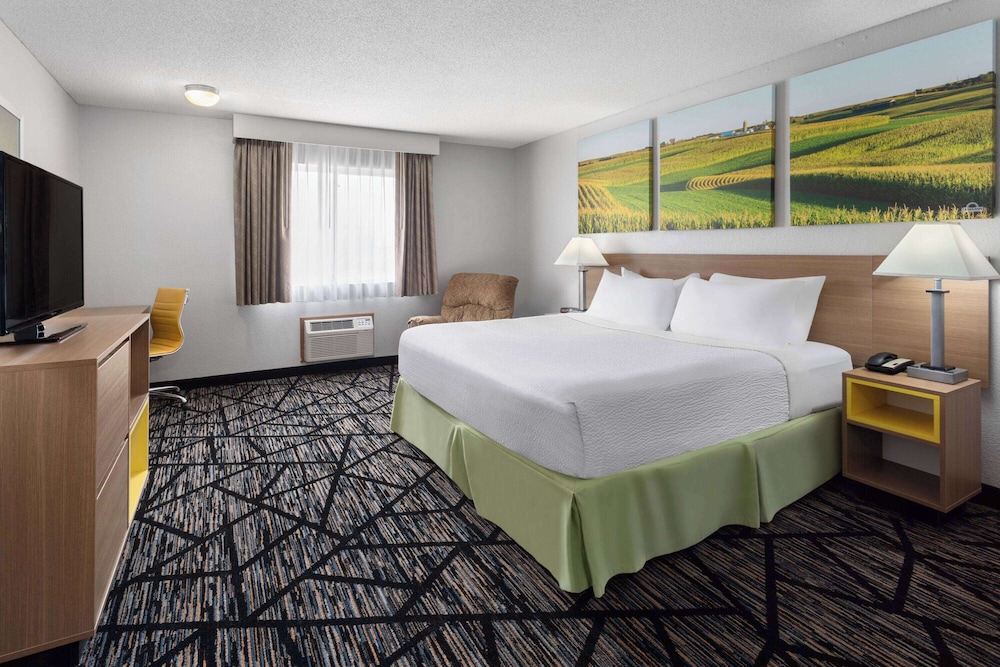 Days Inn by Wyndham Ogallala view 4