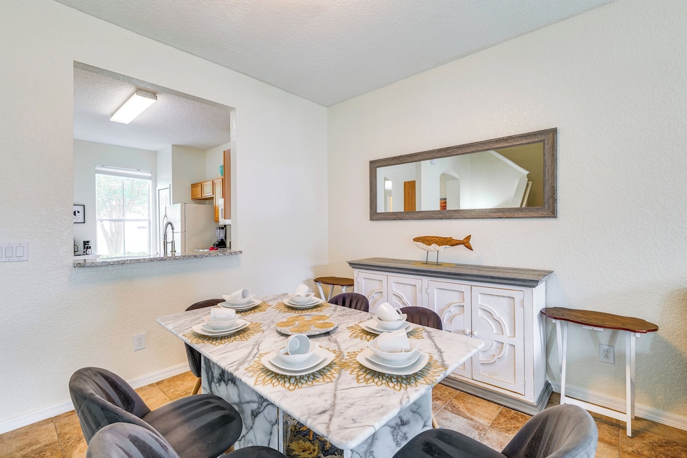 9 Mi to Disney! Regal Palms Resort Condo w/ Pools