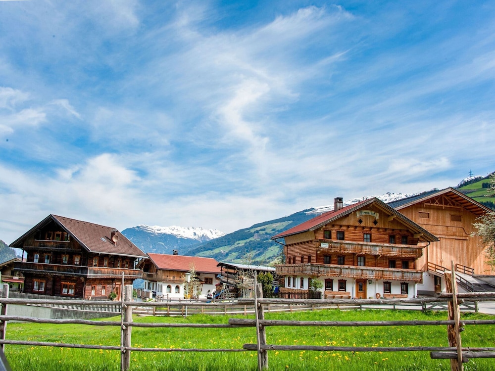 Apartment in Hainzenberg in a ski Area view 4