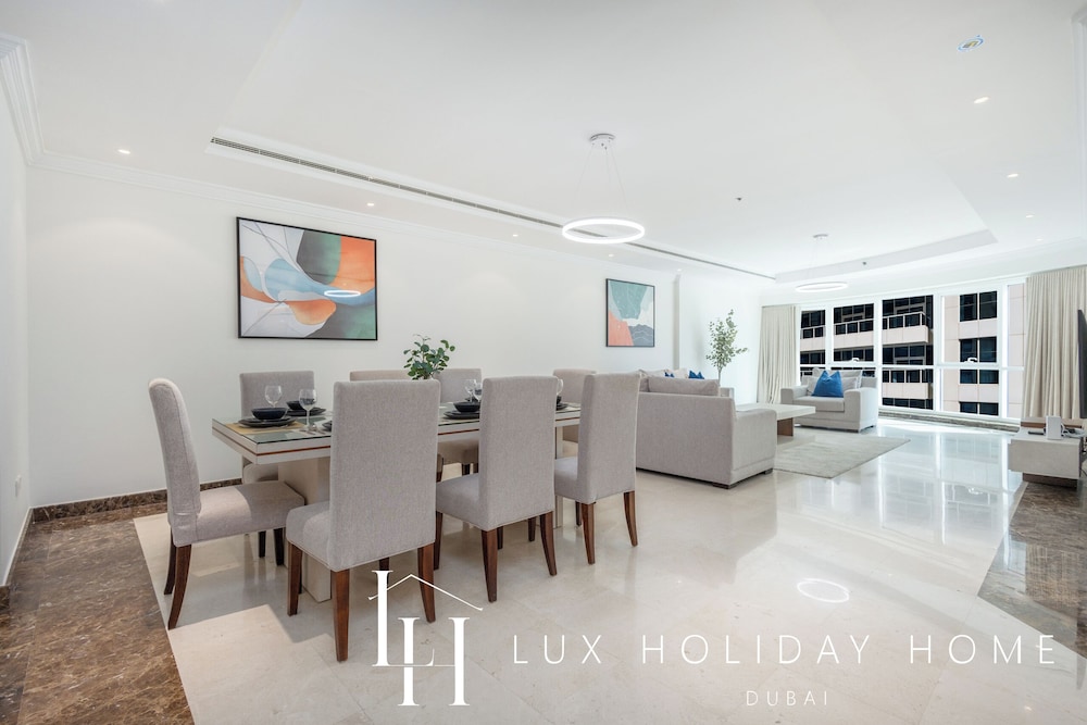 LUX The Al Seef Marina Suite 2