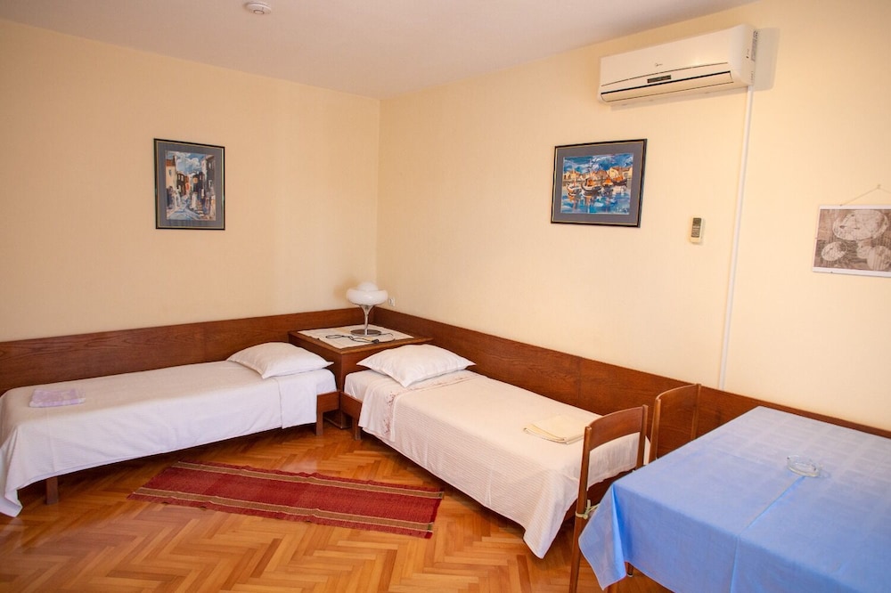 Ivan - Great Location - A1 en Novalja