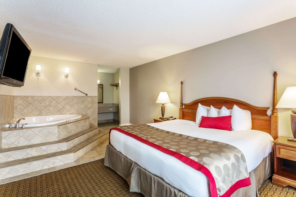 Houma Vacations - Ramada by Wyndham Houma - Property Image 6