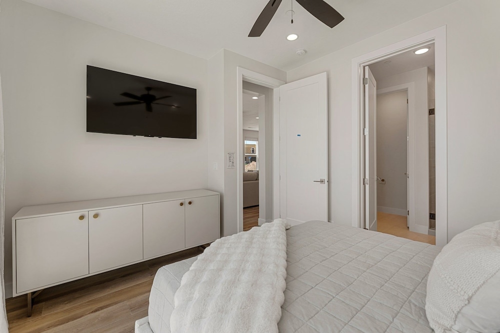 Isle Of Adventure 6 Bedroom Townhouse