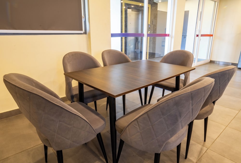 Housr Studio Rooms Sector 38 Gurgaon