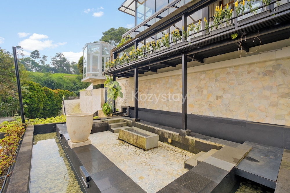 Griya Keraton Villa by Kozystay - Dago