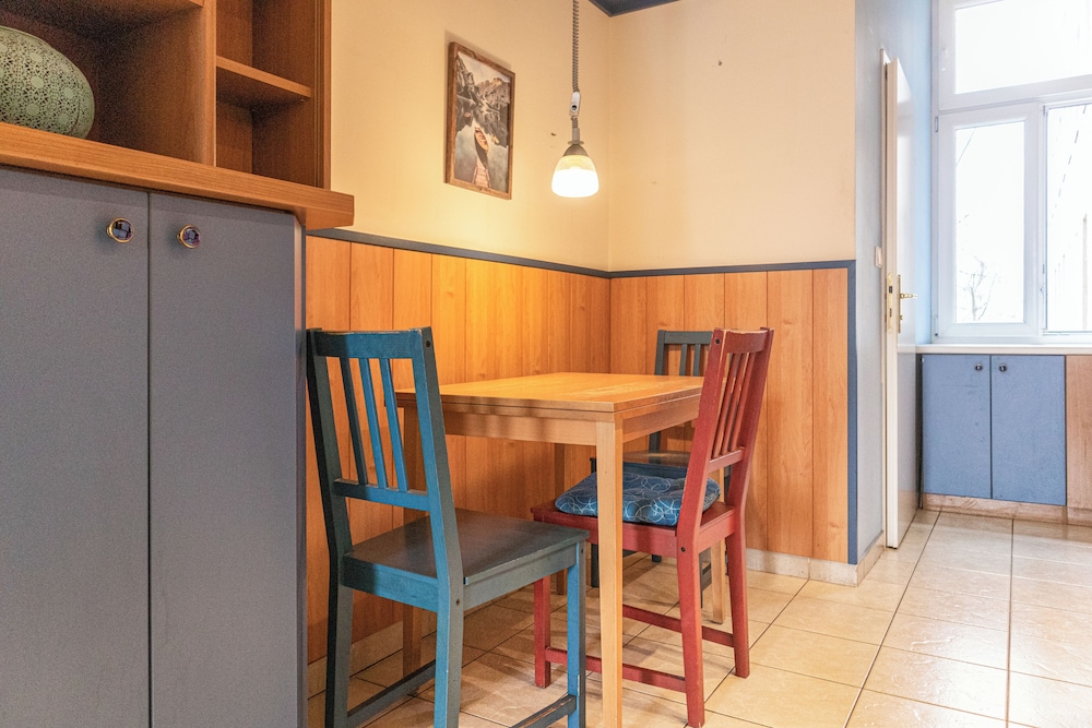 2BR Apartment Central Long Stay