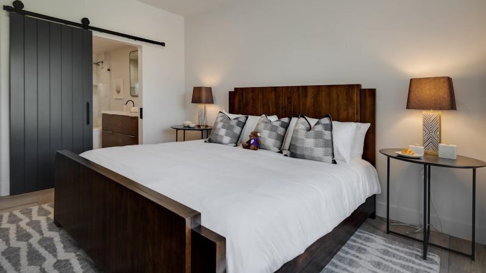 Beaver_creek_chalet_brio