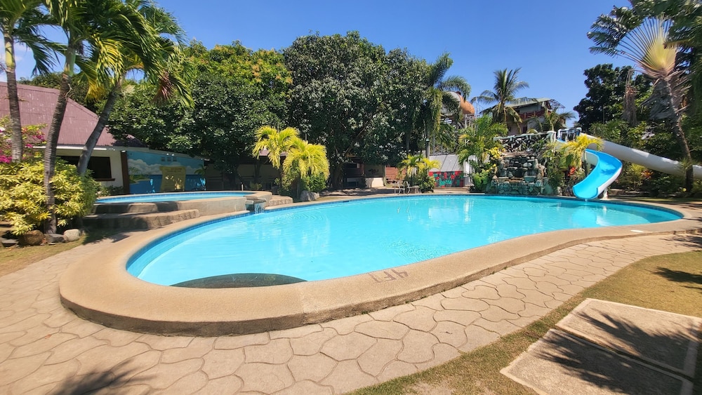 Bakasyunan Resort Zambales