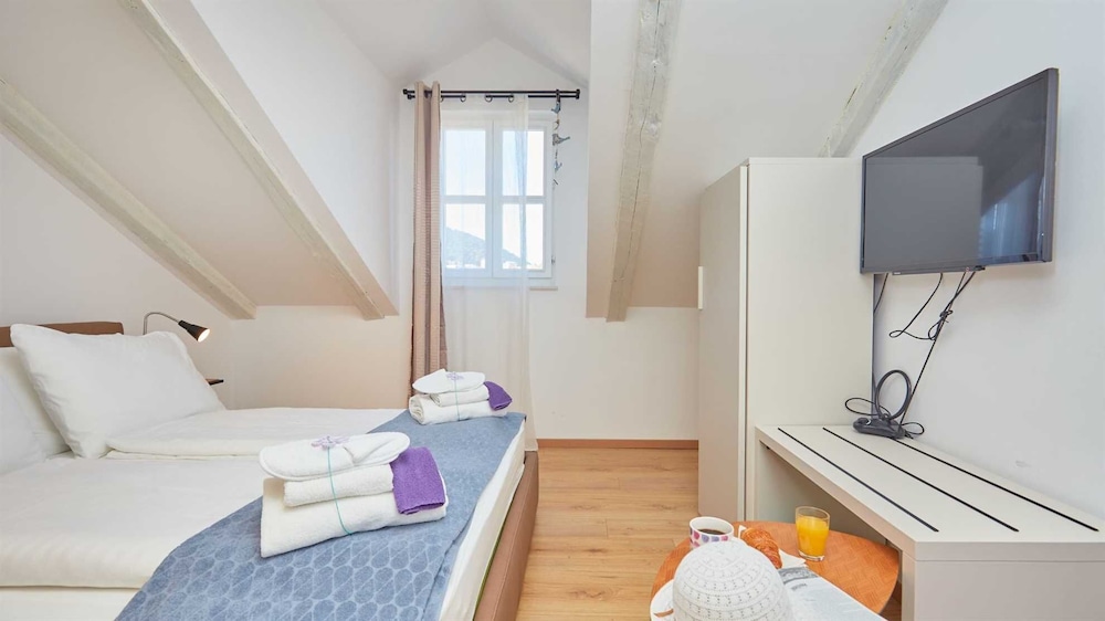 Dubrovnik Vacations - Boutique Garden Rooms - Property Image 7