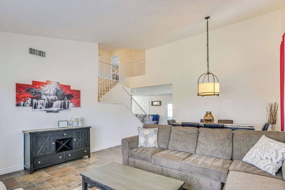 4BR Home w/ Private Pool, Patio & Grill