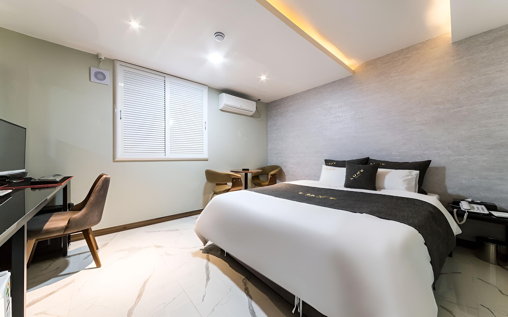 Goyang Luxe view 2