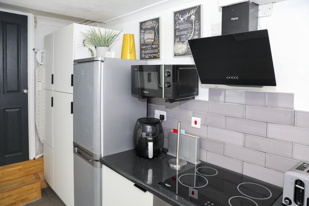 Hove and Away With Garden By My Getaways