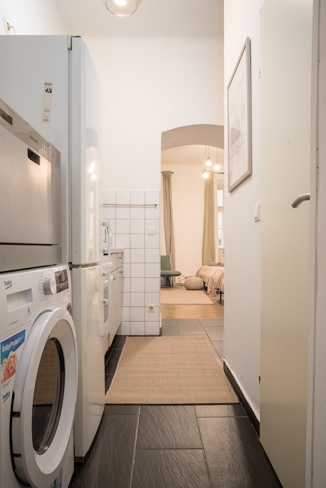 Designer Apartments - Near Danube