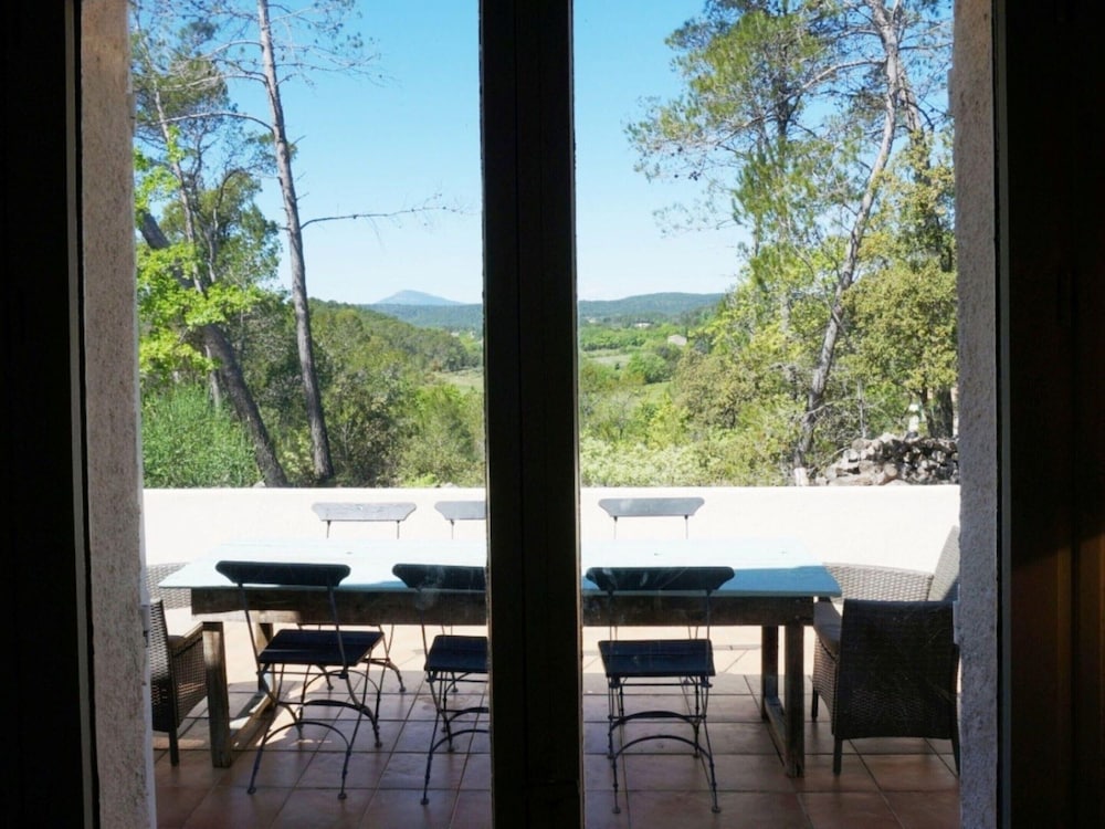 Holiday Home in Lorgues With Private Pool