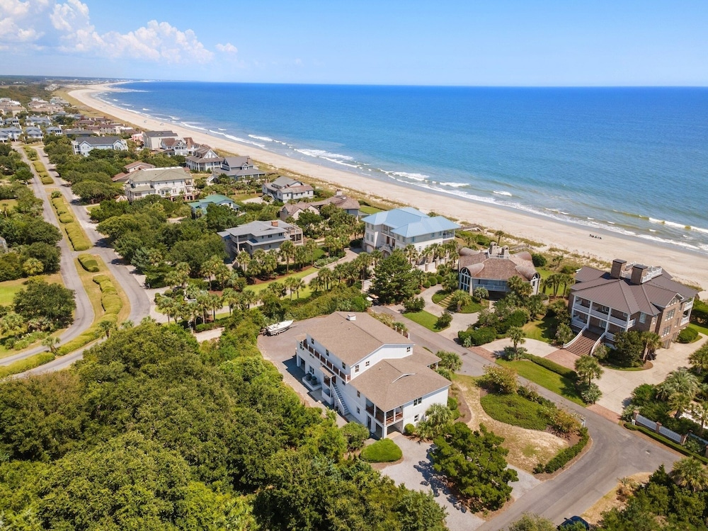 Pawleys Island Vacations - Celebrate The Beauty Of The Beach In This Luxurious Second Row Home 7 Bedroom Home by RedAwning - Property Image 1