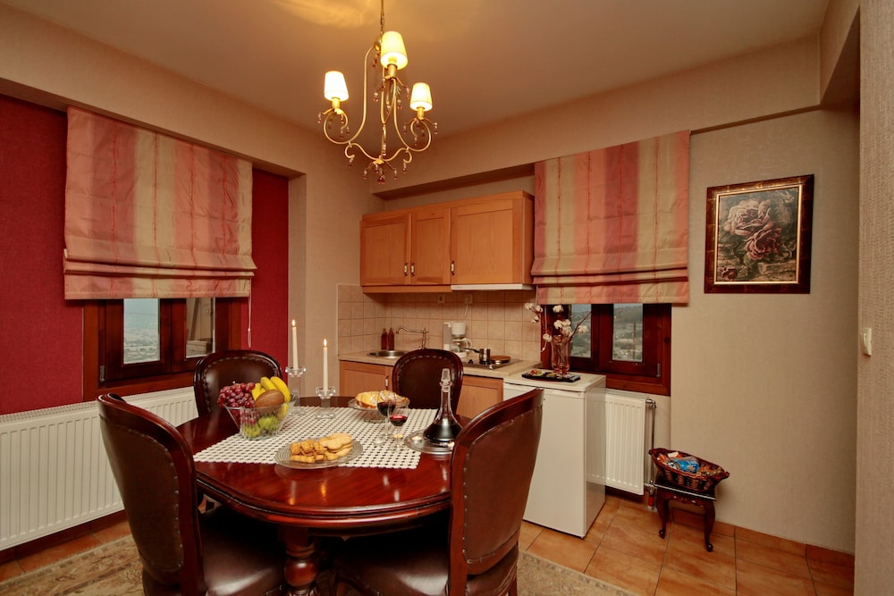 Menalia Villas & Suites