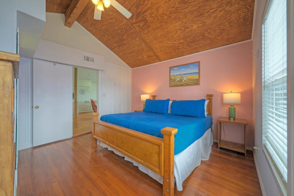 Port A Cottage by Avantstay Private Patio + Deck Designed for Groups view 4